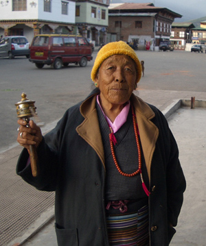 Hand-held prayer wheel